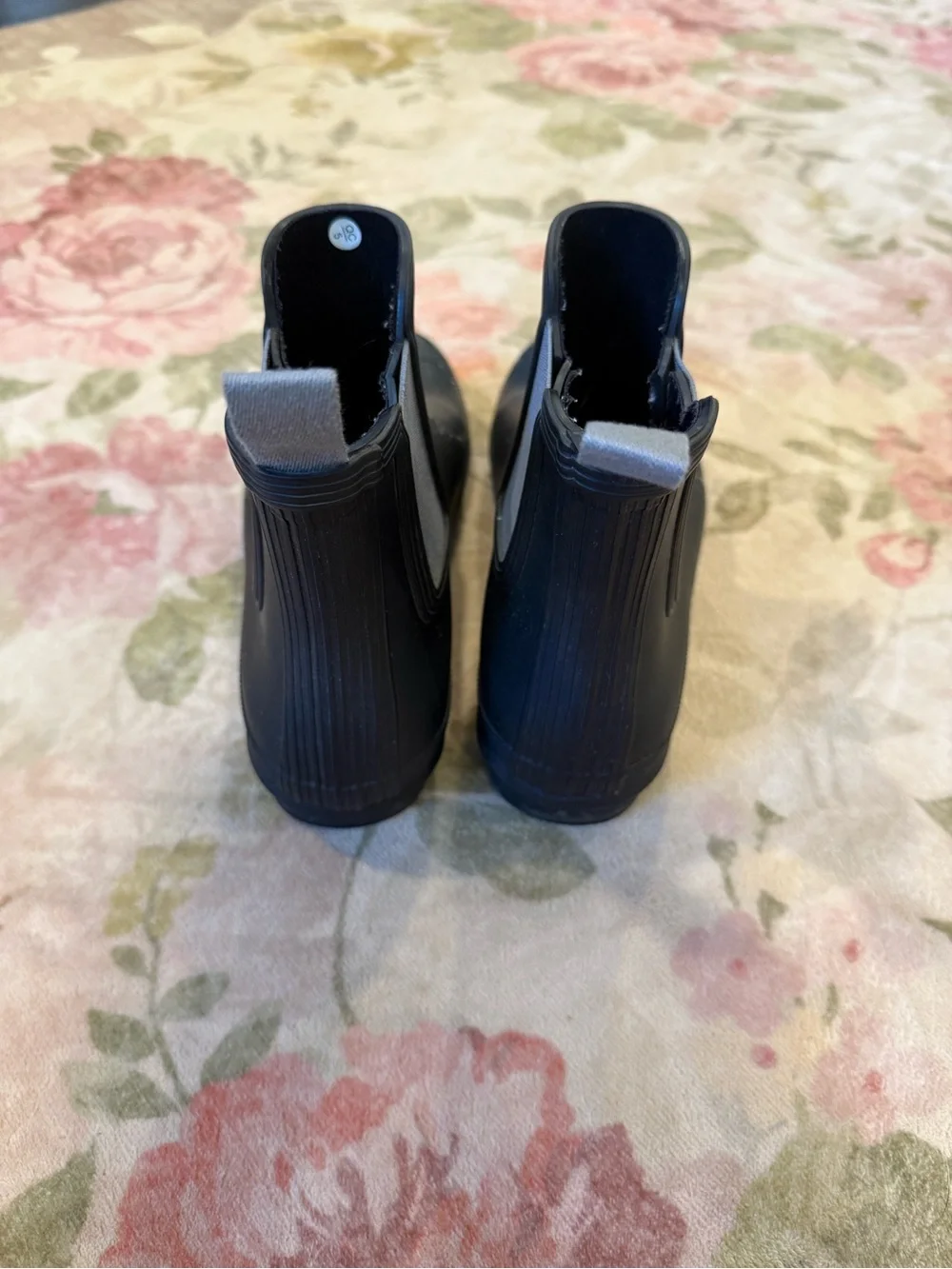 Hunter women’s Black Chelsea Rain Boots